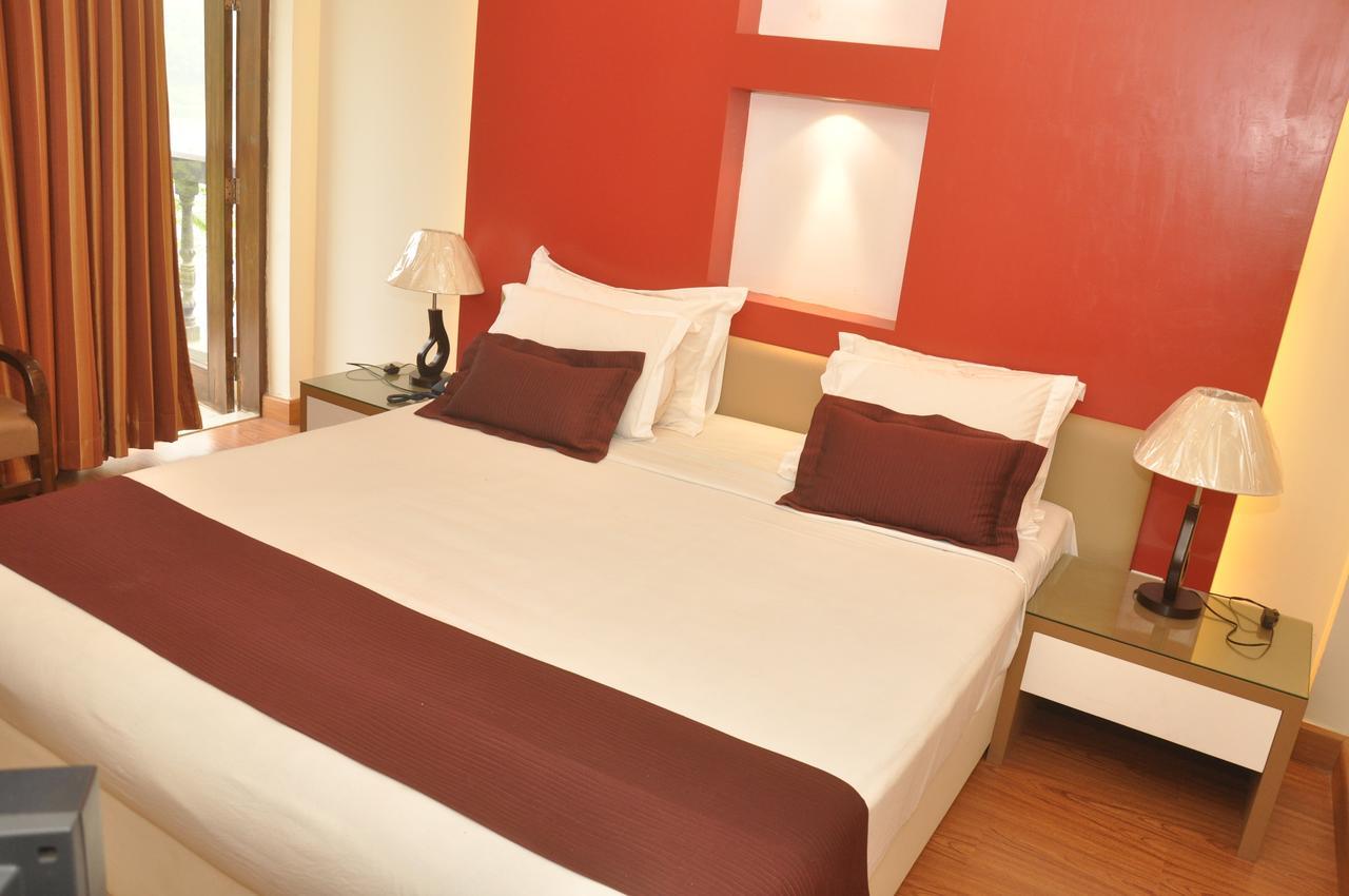 Foy'S Lake Resort Dakhin Kattali Ngoại thất bức ảnh
