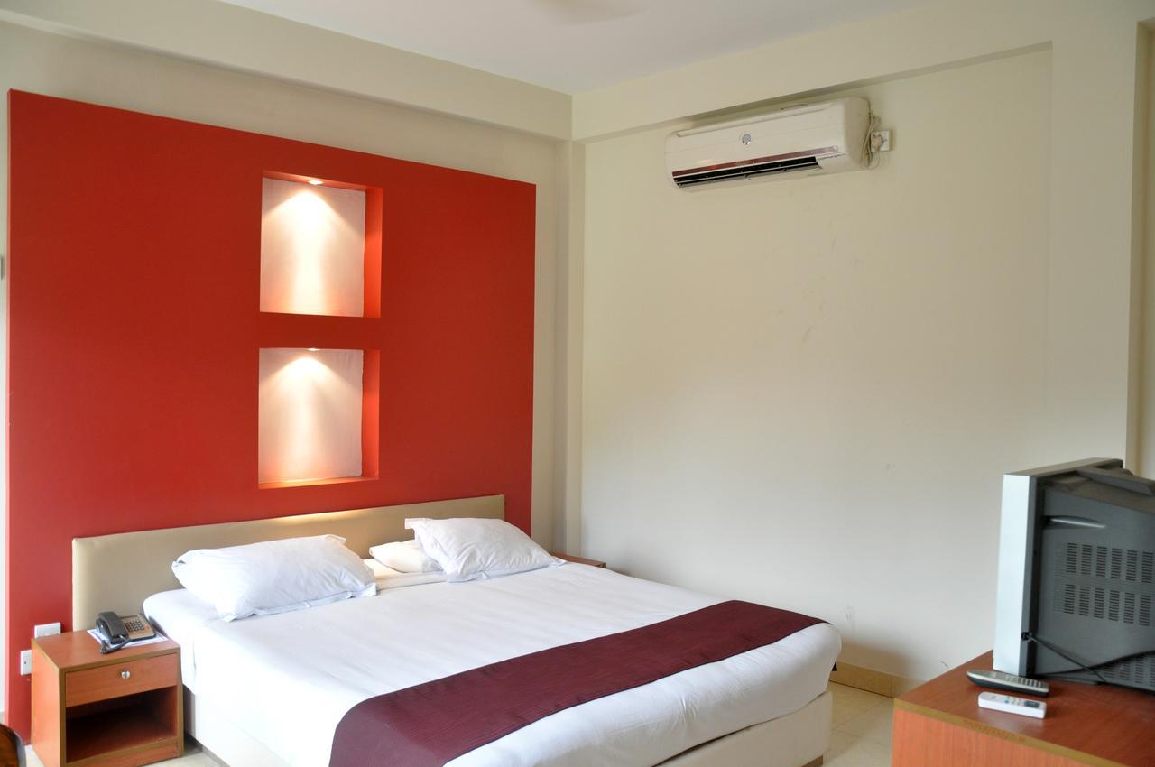 Foy'S Lake Resort Dakhin Kattali Ngoại thất bức ảnh