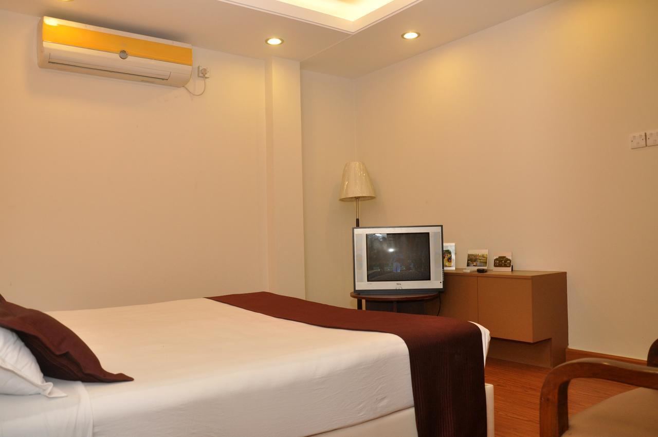 Foy'S Lake Resort Dakhin Kattali Ngoại thất bức ảnh