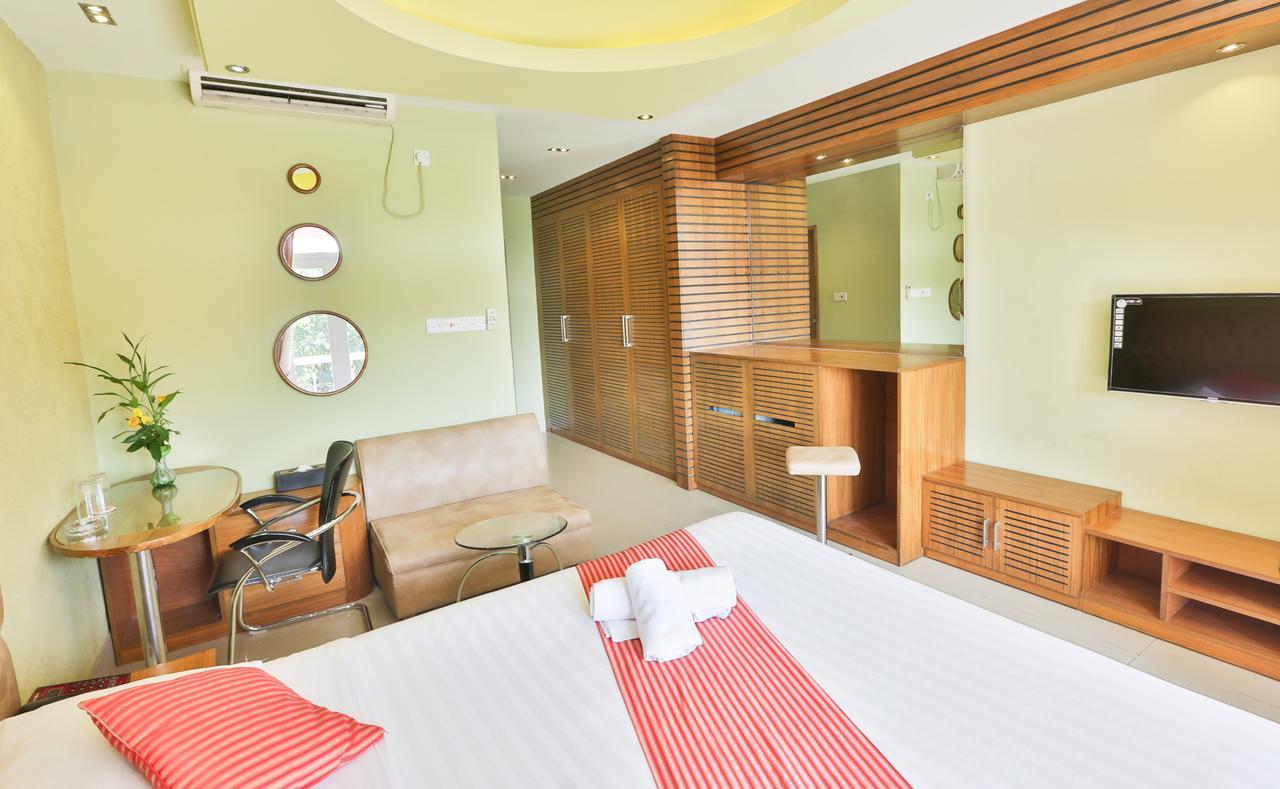 Foy'S Lake Resort Dakhin Kattali Ngoại thất bức ảnh